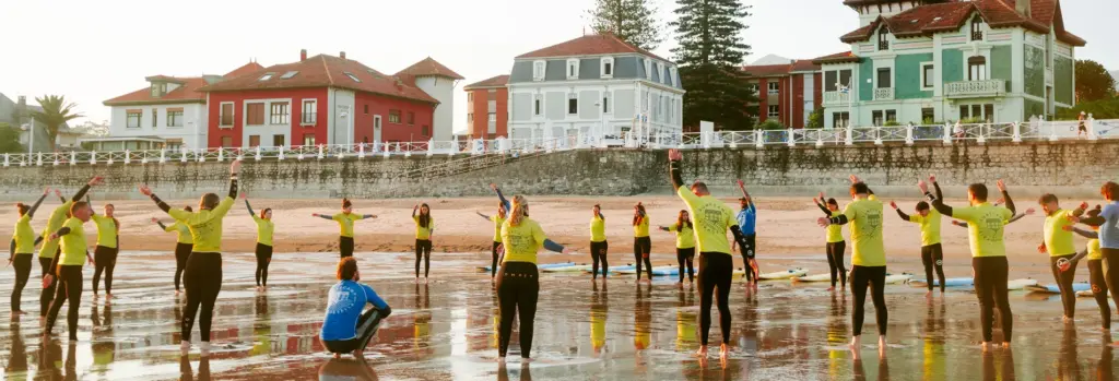 Surf camp para adultos en Ribadesella